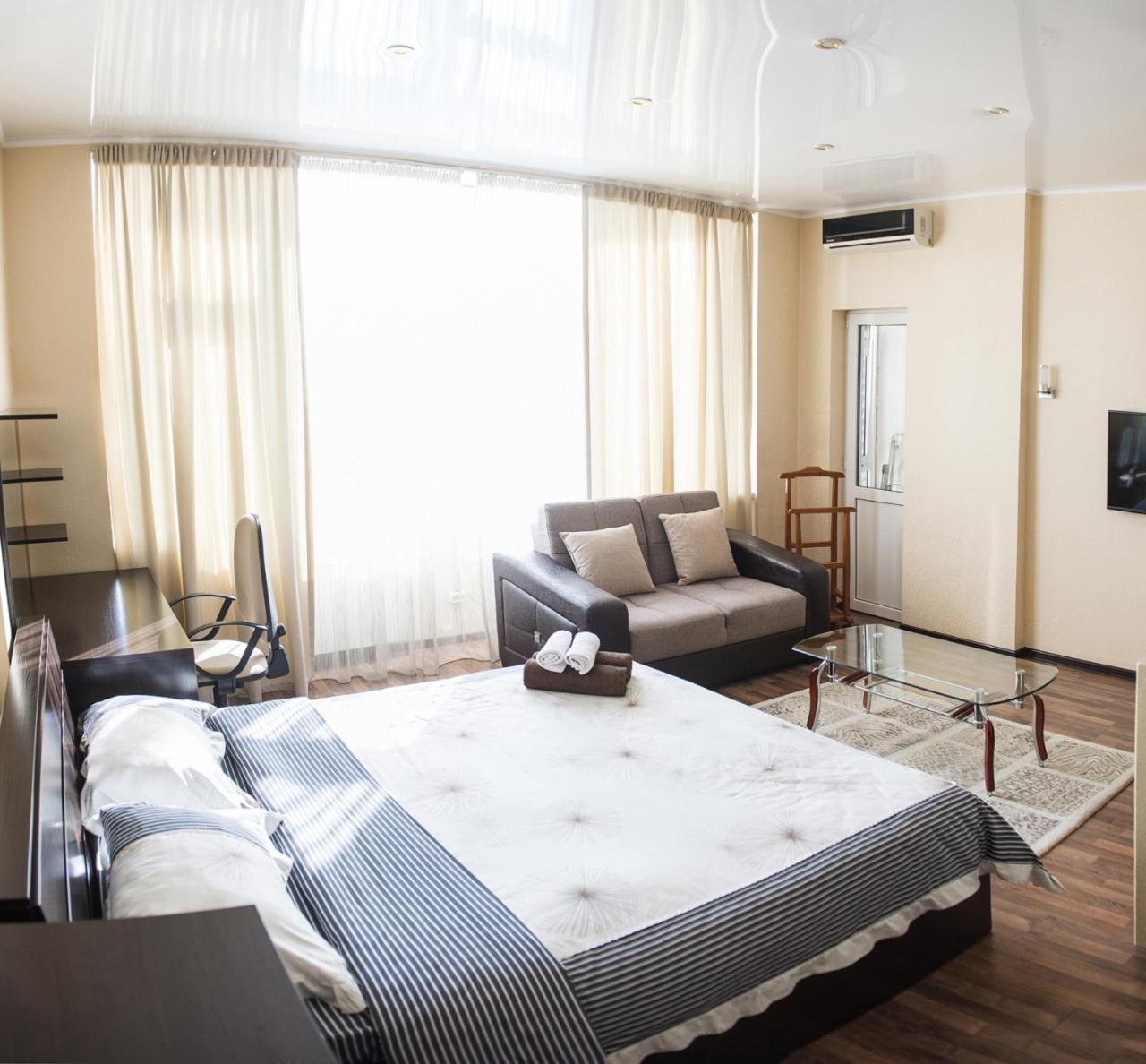 Apartment On Kunayeva 38 Шимкент Екстер'єр фото